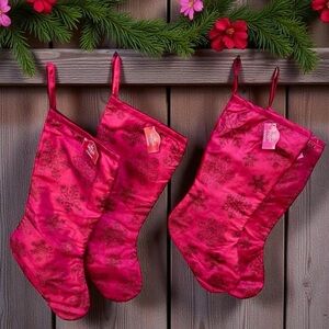 Holiday Time Christmas Stockings 4-Pack – Red Monochrome, Glitter Snowflakes NWT